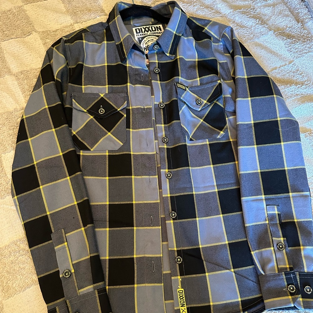 DIXXON womens Black and Yellow Checkered Shirt
